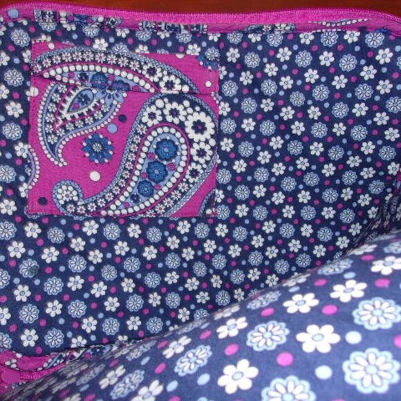 Vera Bradley Quilted Laptop bag - Picture 3 of 3